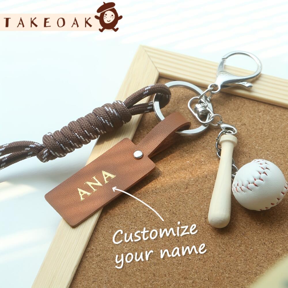 Monogram Keychain Leather - Персонализированный брелок с именем на спортивную